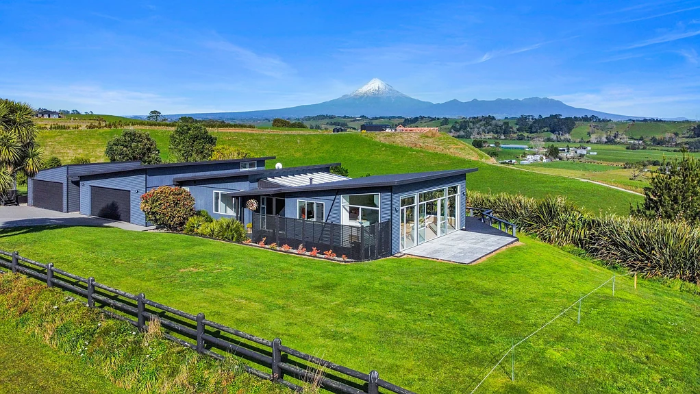 100 Elsham Road, Lepperton, New Plymouth, Taranaki