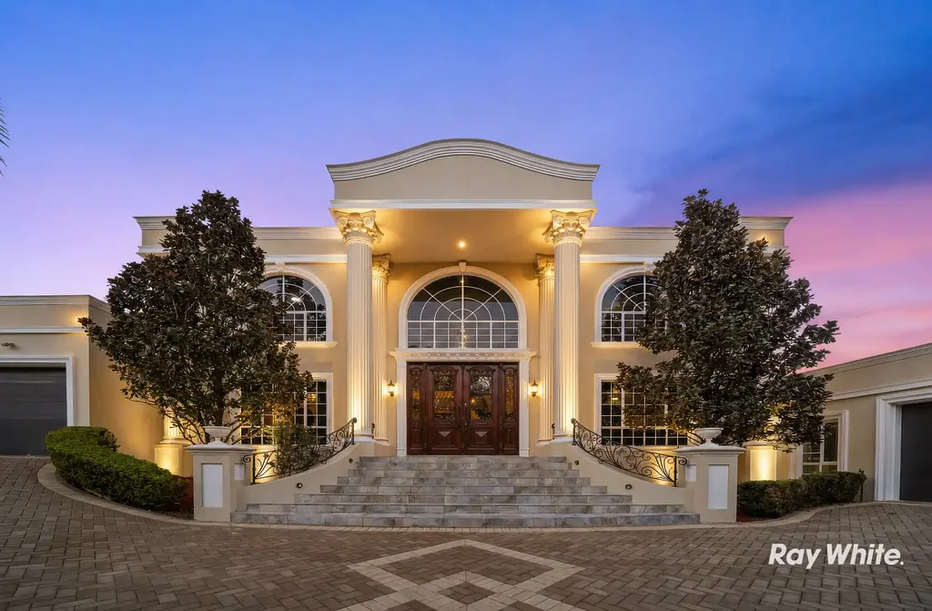 Daisy Hill 5Moenga A Palatial Family Estate Crafted to Perfection With Grand Entertaining, Dual Living, Luxury Finishes & Resort-Style Amenities