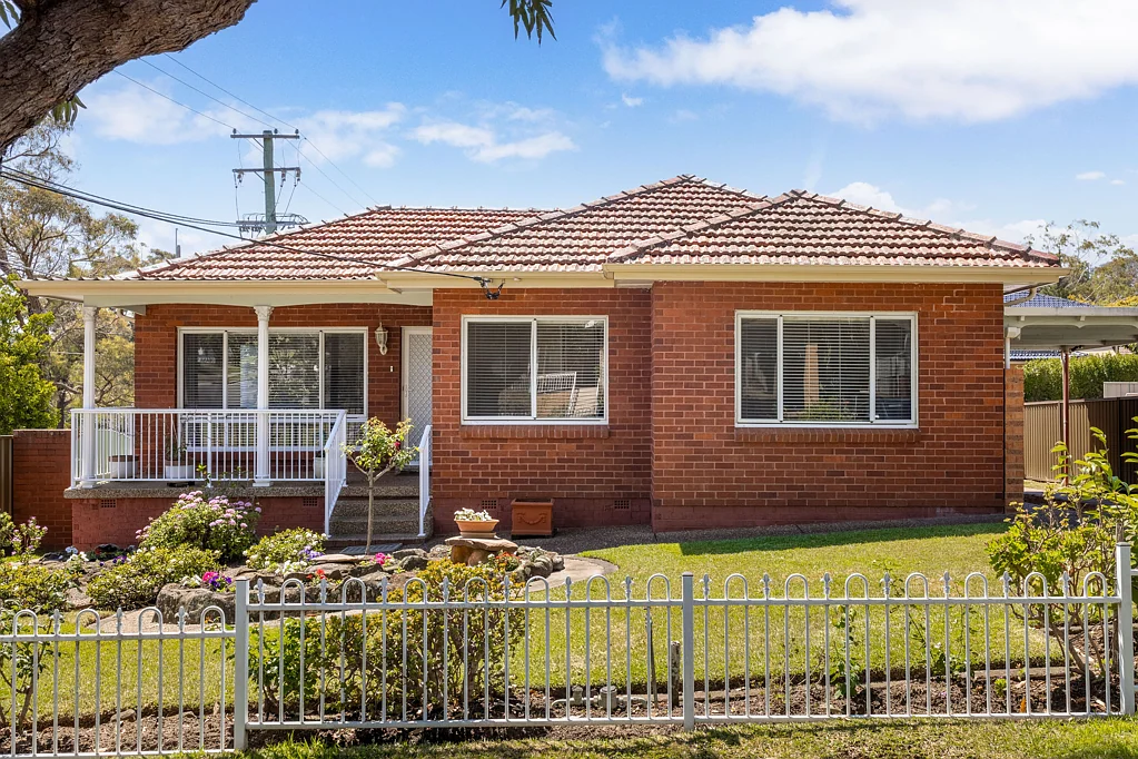 2 Orana Avenue, Kirrawee, NSW 2232