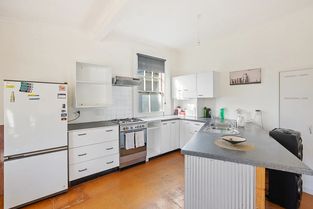 Paraparaumu 3 Bedroom Character. Charm. Potential.
