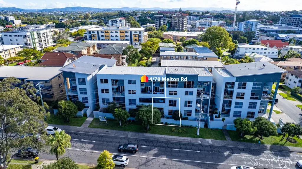 Nundah 3部屋 Spacious, Stylish & Just Steps from Nundah Village - A Townhome That Feels Like a House