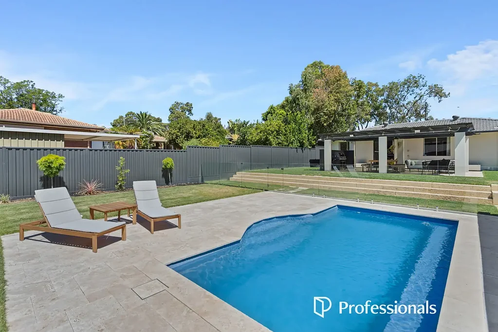44 Lyndhurst Road, Kalamunda, WA 6076