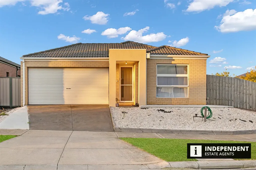 2 Phoenix Cct, Brookfield, VIC 3338