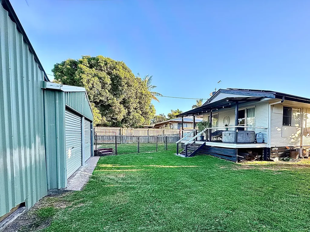 17 LAVER Street, Moranbah, QLD 4744