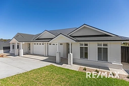 2/24 Hilton Place, Junee
