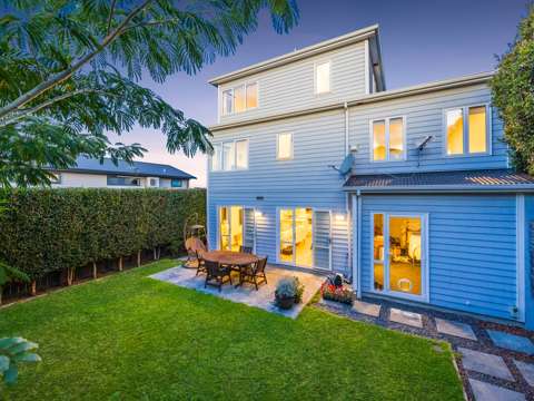Flat Bush 4部屋 Auction this Saturday 1PM On-site!