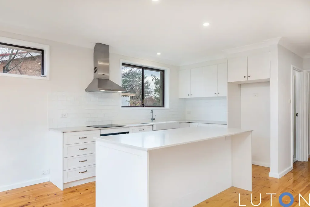 Single level family home