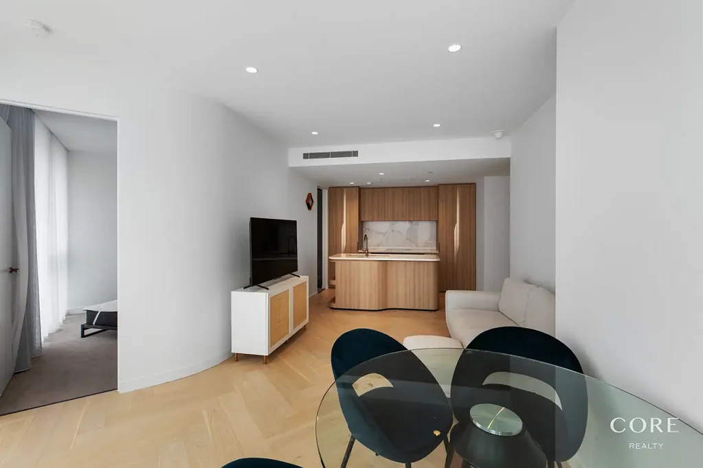 Fully furnished 3 beds apartment with a garden view!