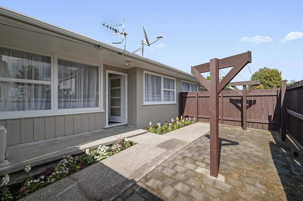 Glenholme 2Zimmer Building report & LIM available on request