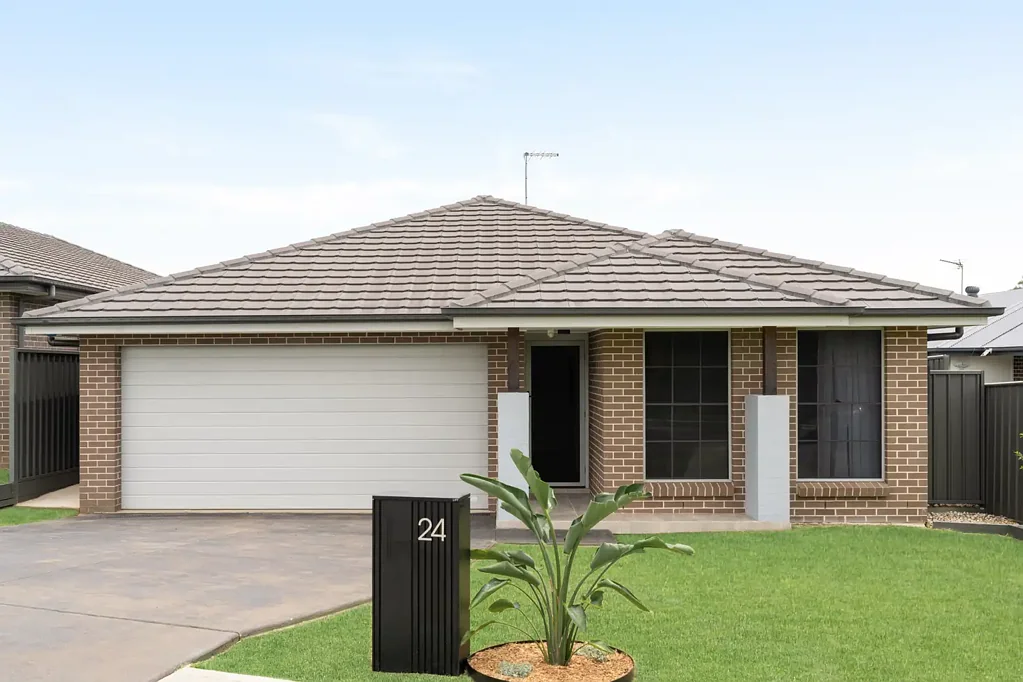 24 Correllis Street, Harrington Park, NSW 2567