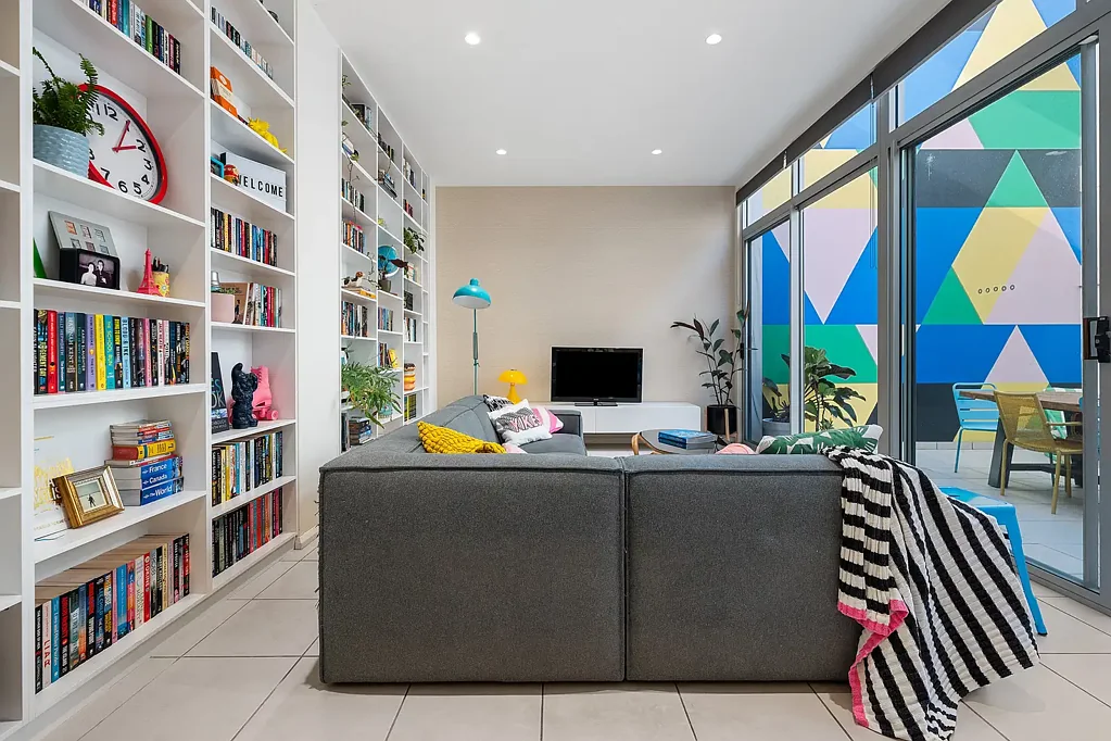 18 Ravenshaw Street, Newcastle West, NSW 2302