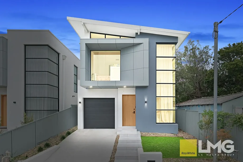 Regents Park 5침실 ARCHITECTURALLY DESIGNED LUXURY LIVING