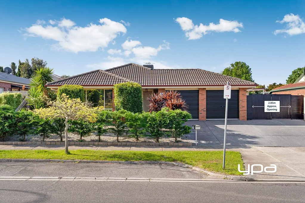 26 Charter Road East, Sunbury, VIC 3429