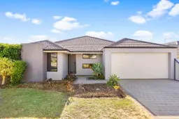 12 St Pierre Loop, Meadow Springs