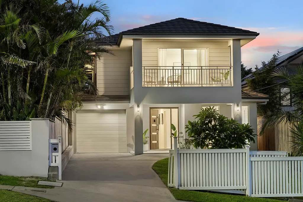85 Griffin Road, North Curl Curl, NSW 2099
