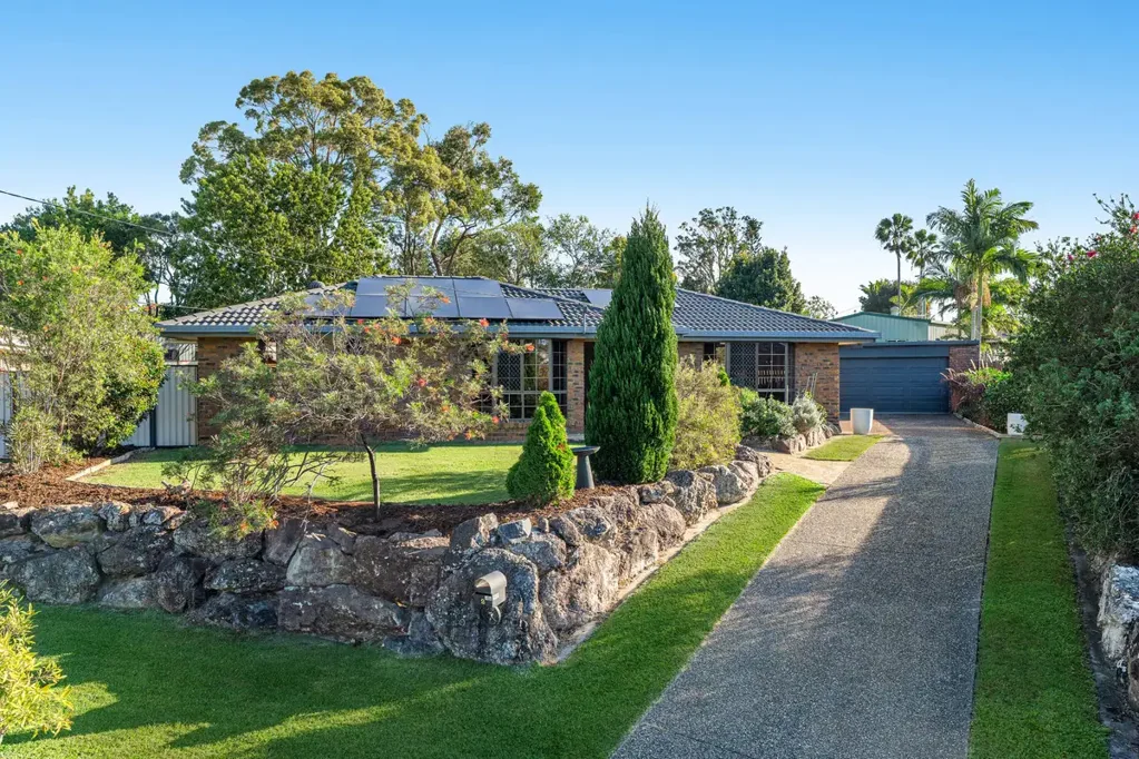 2 Sally Court, Capalaba, QLD 4157