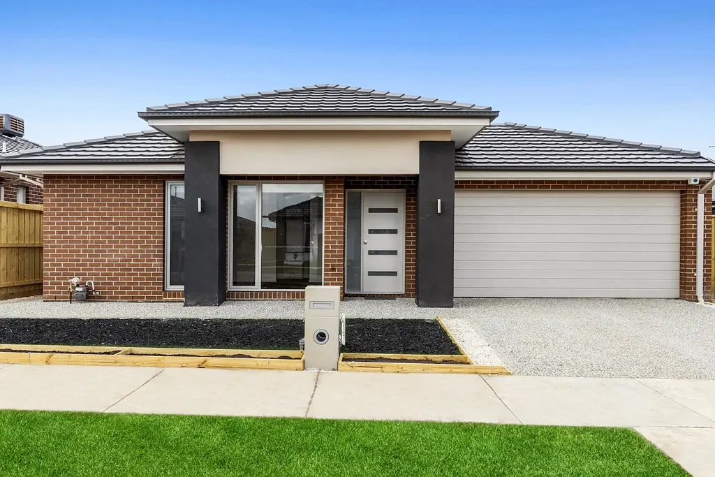 18 Honeyeater Way, Mount Duneed, VIC 3217