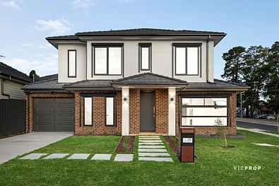 Watsonia 4 Slaapkamer Brand-New Luxury Living in the Heart of Watsonia