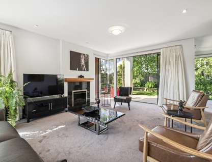2/2 The Esplanade, Castor Bay, North Shore City, Auckland, 4部屋, 3バスルーム, House