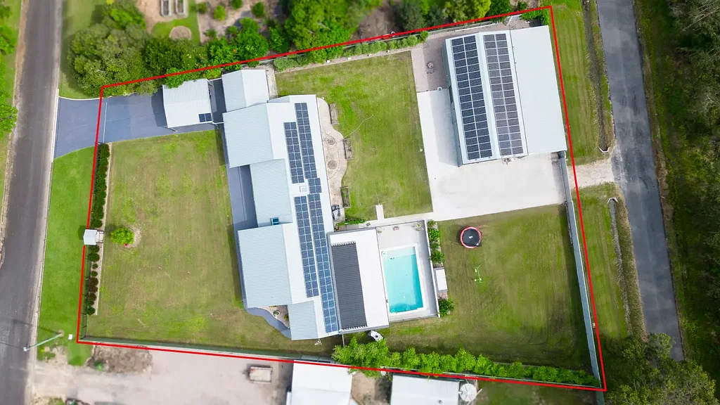 Caboolture 5બેડરૂમ Prestige Living - Pool, Massive Shed, Cinema, Multi Living + MORE!