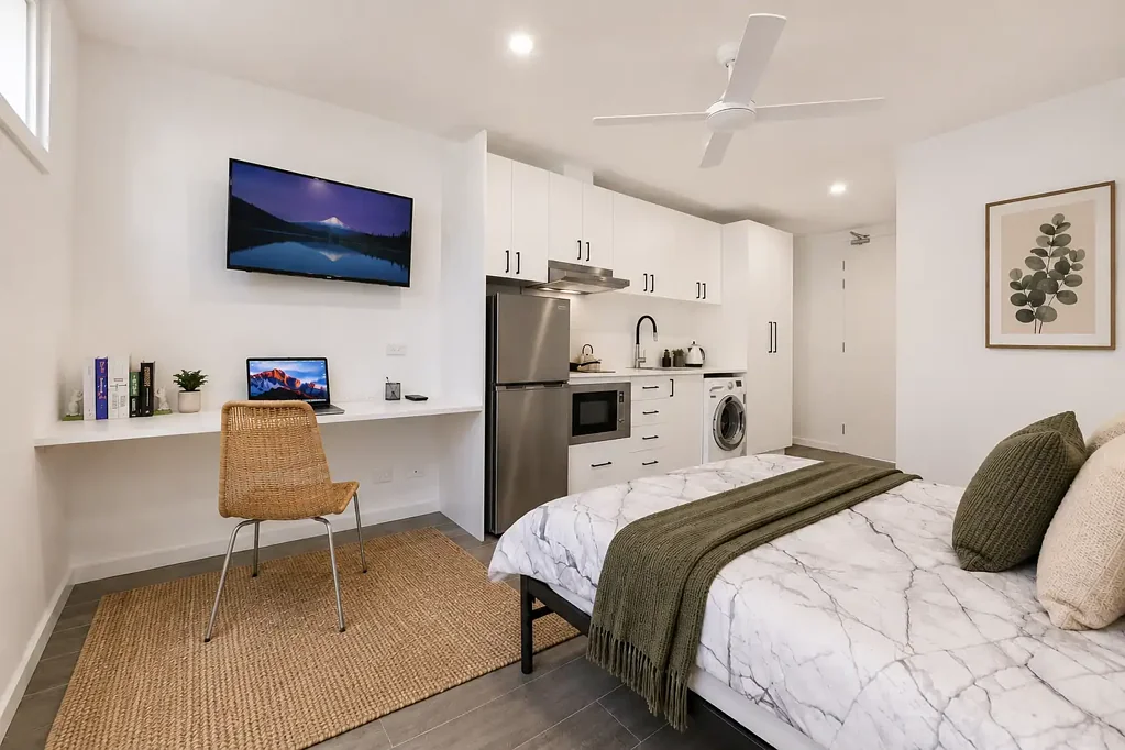 Student Accommodation - Kitchen and Laundy in rooms - Fully Furnished Studio Apartments-rent Includes all bills