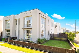 27 Hollowout Street, Takanini