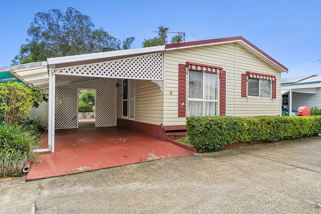 Tweed Heads South 2房  Relaxed Over 50's Living in Pet-Friendly Tweed Broadwater Village