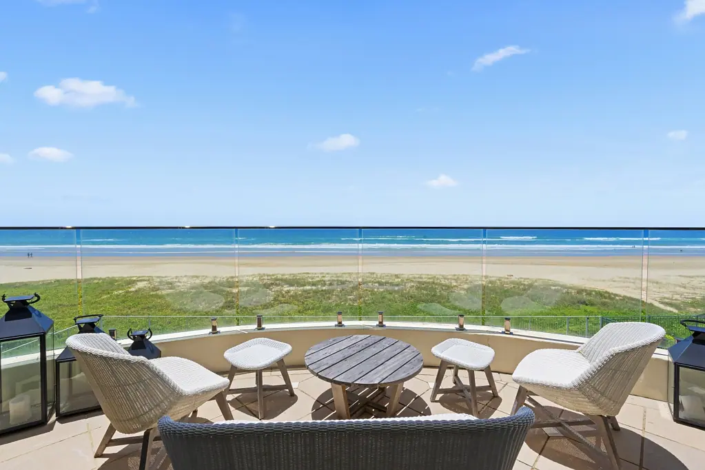 Beachfront Luxury as its best!