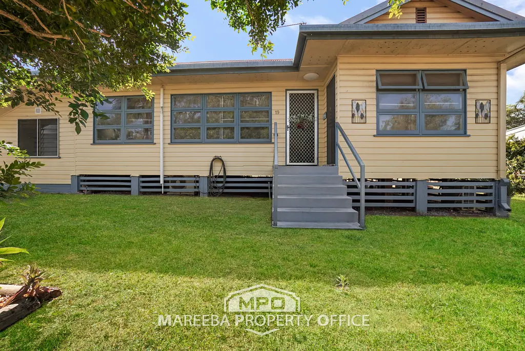19 Haren Street, Mareeba, QLD 4880