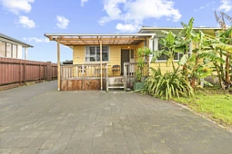 54 Sikkim Crescent, Clover Park