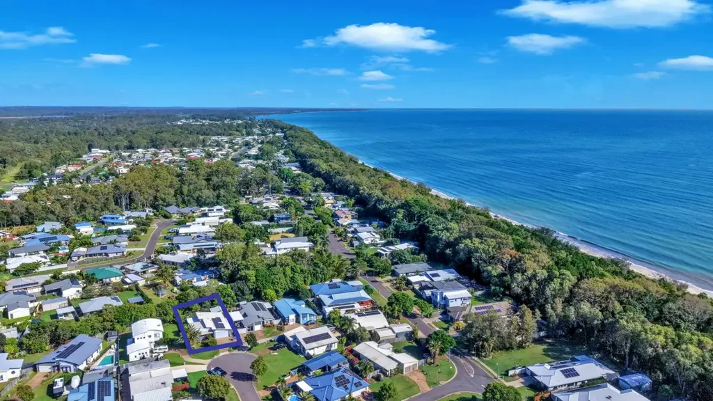8 Aqua Court, Toogoom, QLD 4655