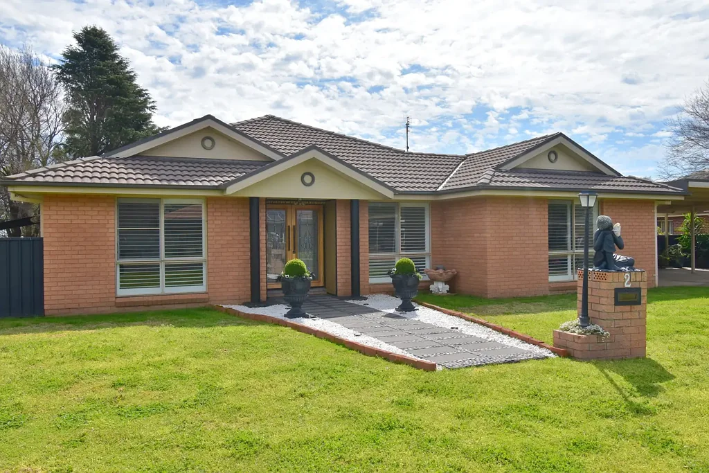 2 Tristannia Street, Wellington, NSW 2820
