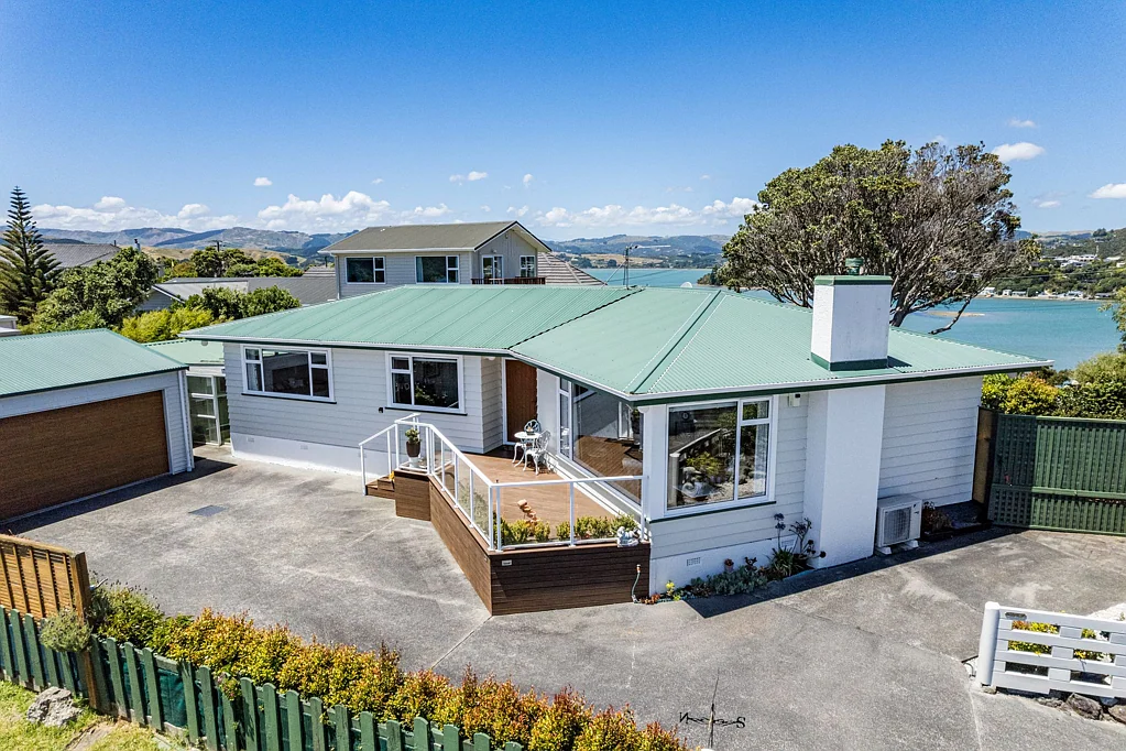 16 Mana View Road, Paremata, Porirua, Wellington