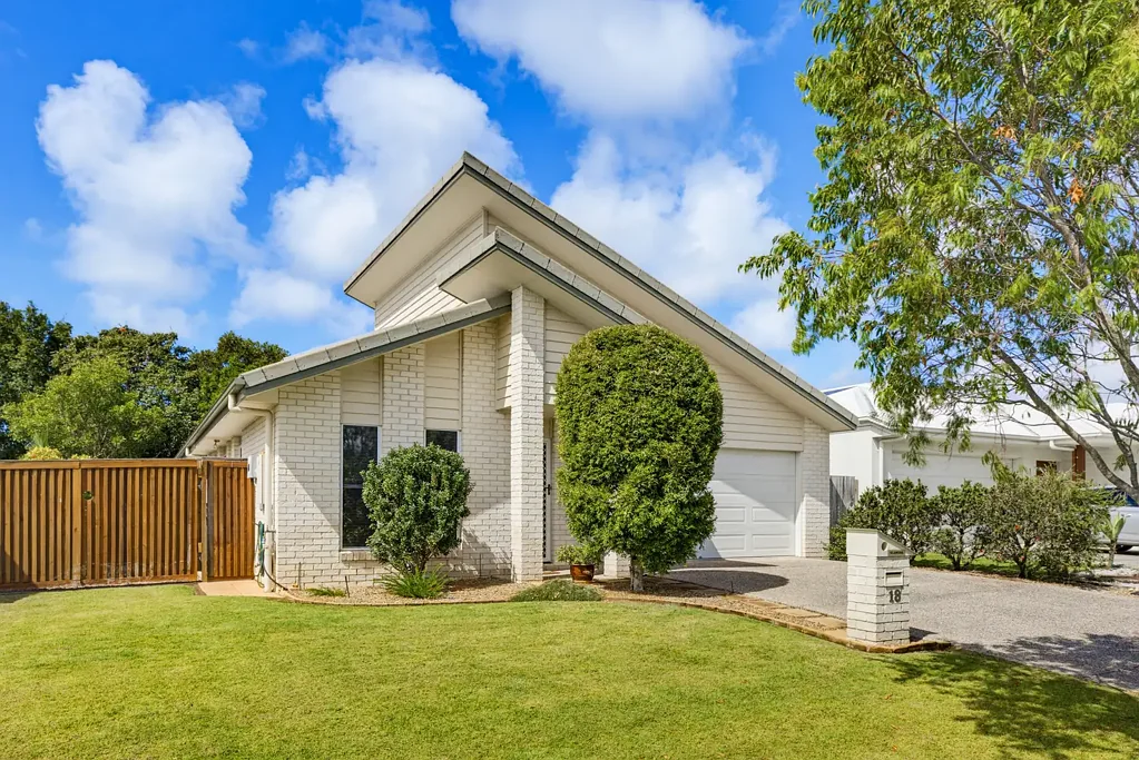 Bli Bli 3Zimmer PARKLAKES LIVING | WELL MAINTAINED FAMILY HOME WITH SIDE ACCESS & BUSH BACKDROP!