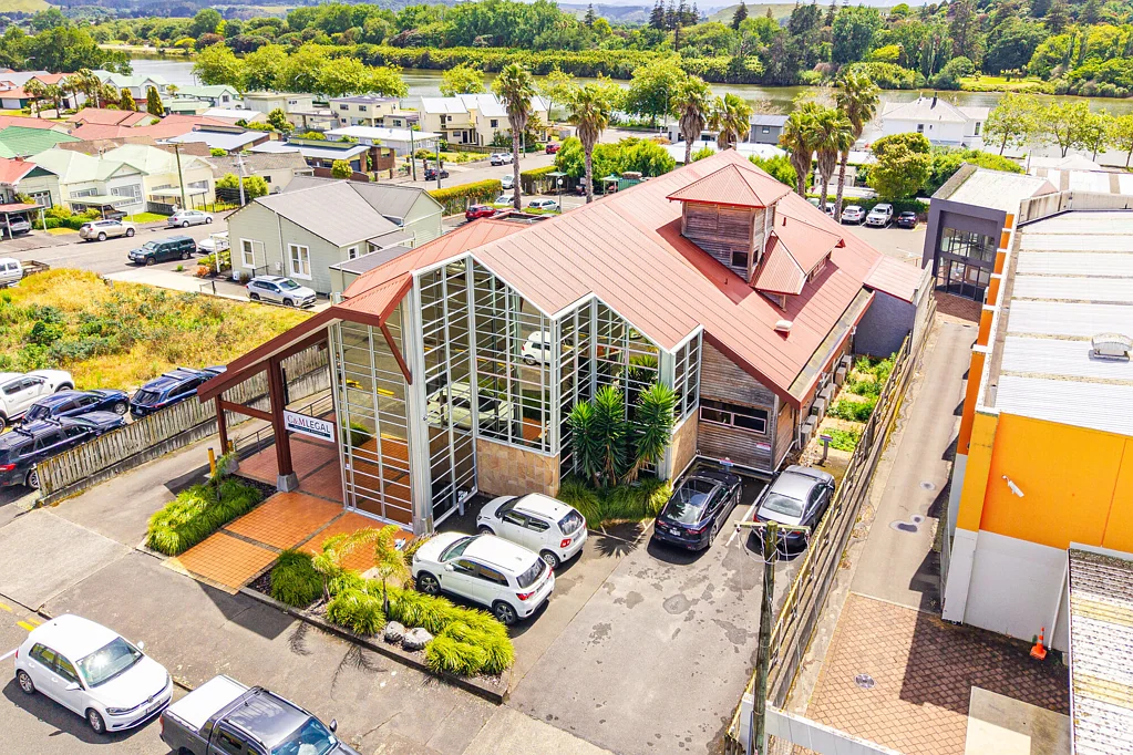 Wanganui Central Quality office investment with dual income stream