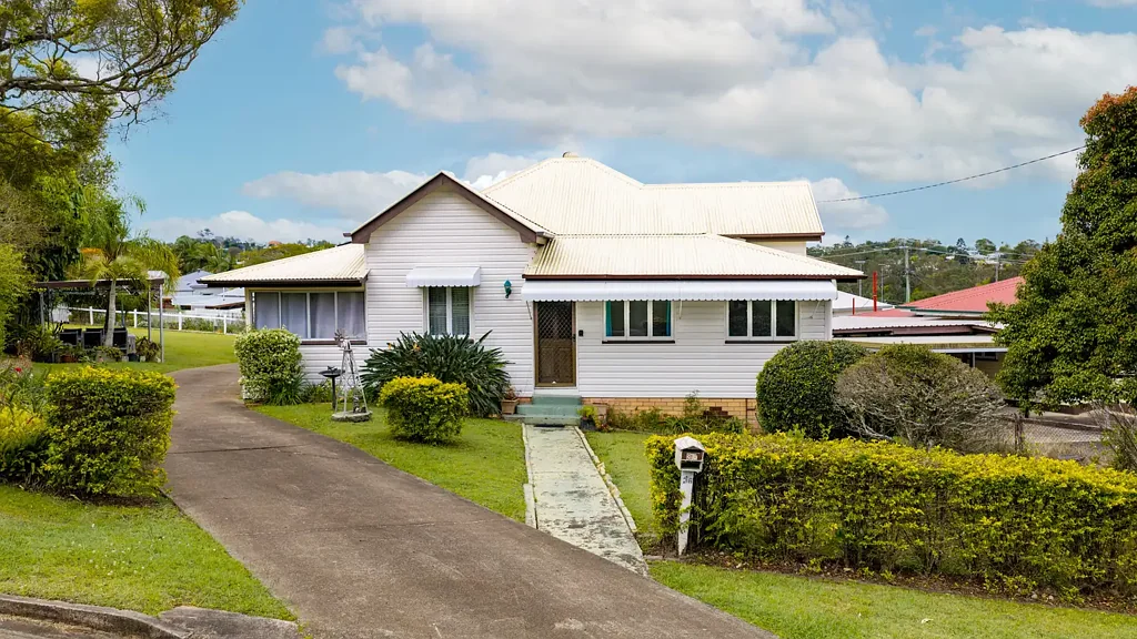 Gympie 3房  Character, Charm & a Front-Row Seat to the Mary Valley Rattler