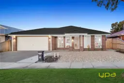 24 McCallum Drive, Cranbourne East