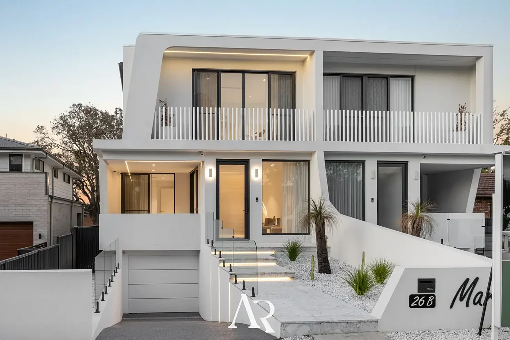 Revesby 5Phòng ngủ Architectural Masterpiece of Prestige and Luxury in Revesby