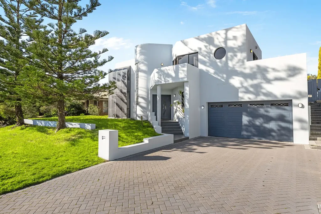 52 New England Drive, Hillarys, WA 6025