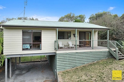 Sandy Point 2房  Classic Family Beach House in a Prime Location
