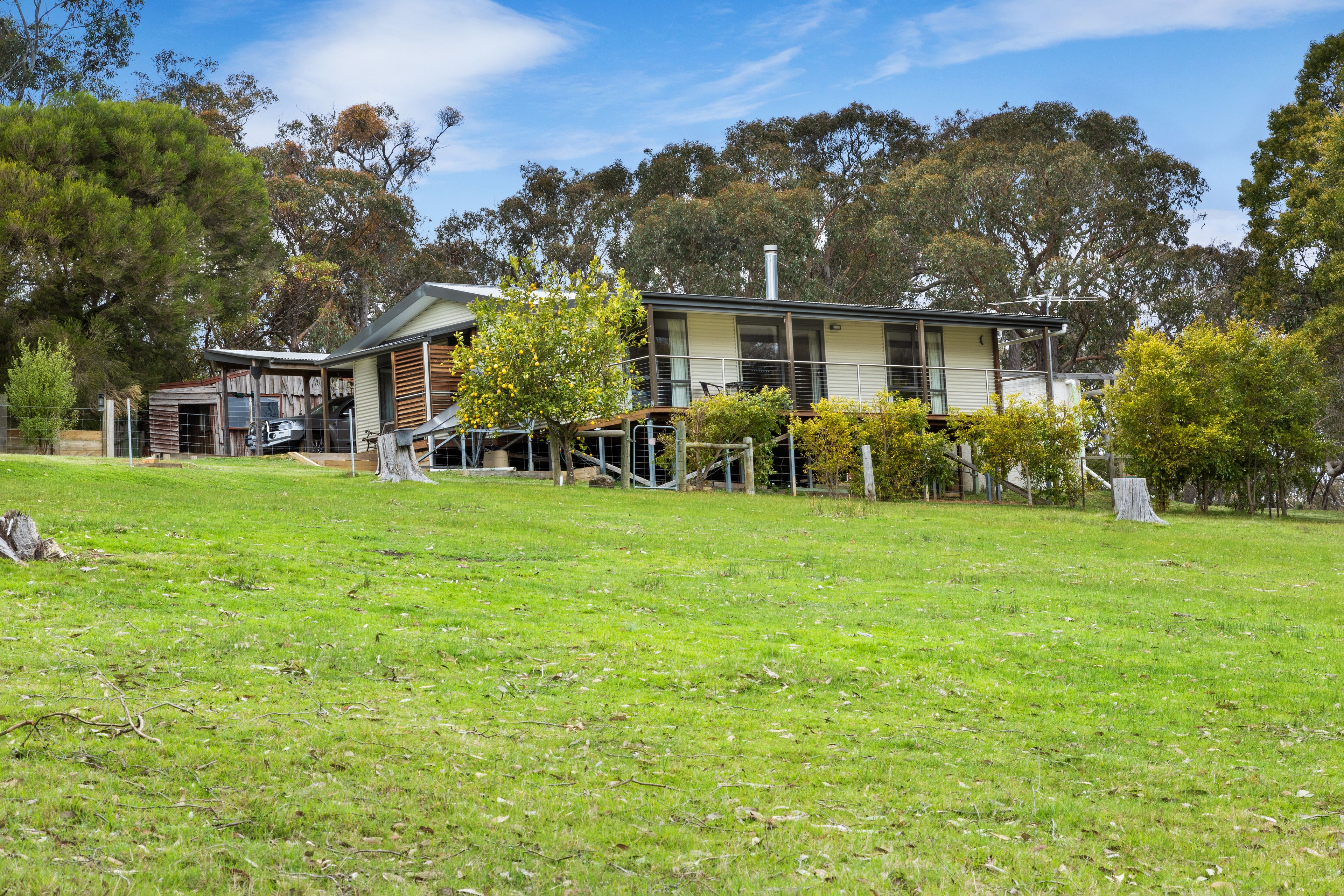 71 RED HILL RD, RAGLAN VIC 3373, 0房, 0浴, House