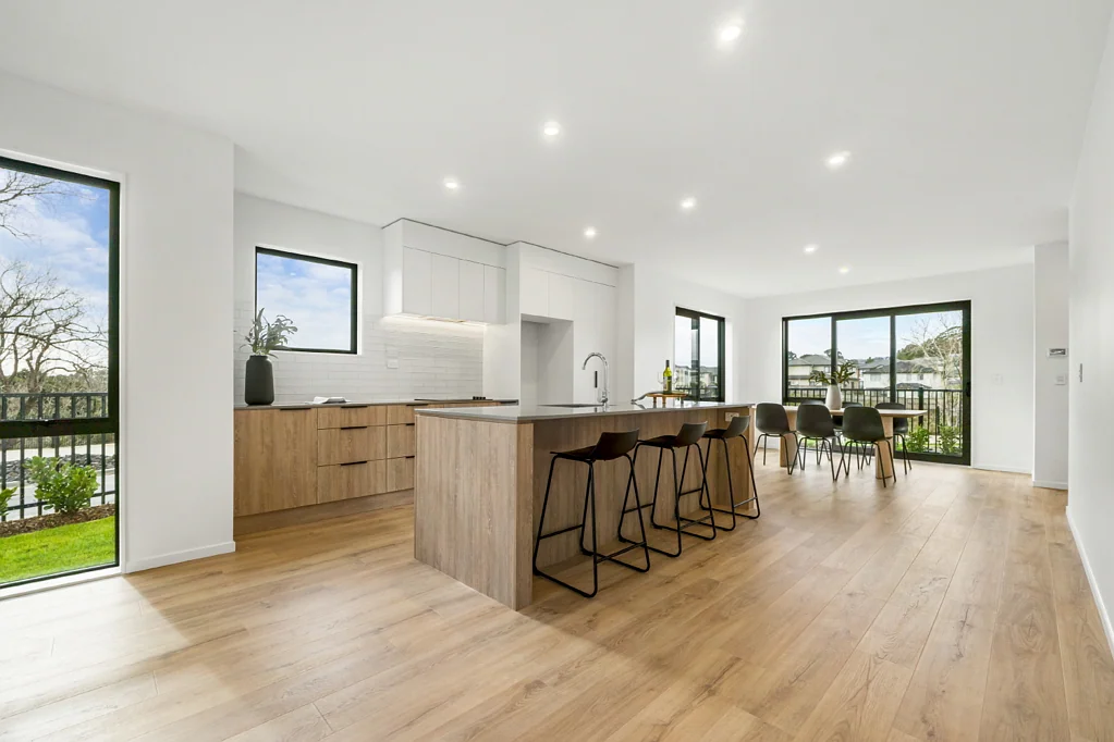 Flat Bush 4침실 Panoramic Views & Sun, brand new Homestar