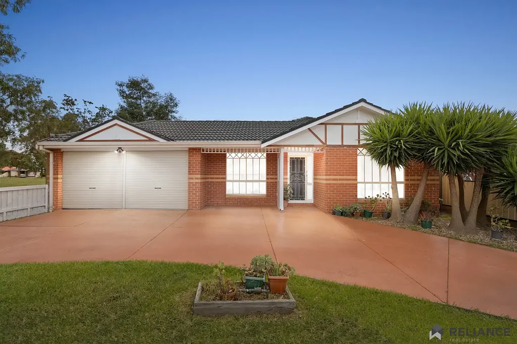 8 Foxton Place, Roxburgh Park, VIC 3064