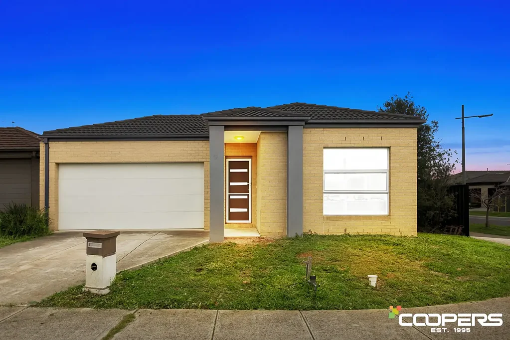 Point Cook 4 Slaapkamer COMFORTABLE FAMILY LIVING IN A CONVENIENT POINT COOK LOCATION