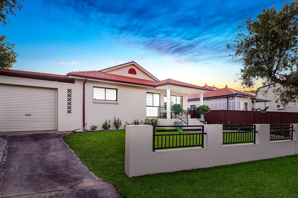 Modern Living Meets Family Comfort!