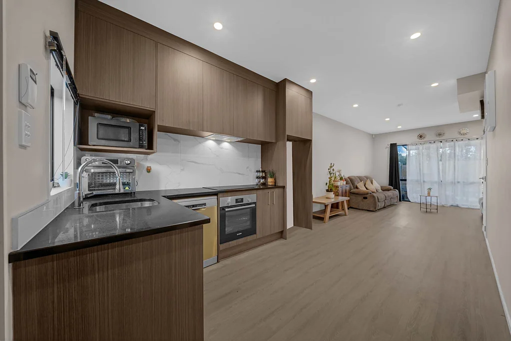 Kelston 2 Bedroom Welcome Home – Where Your Next Chapter Begins!