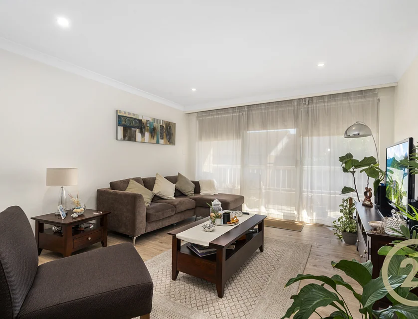 24/7 Mead Drive, Chipping Norton, South Western Suburbs, 2 Bedrooms, 1 Bathrooms, Apartment