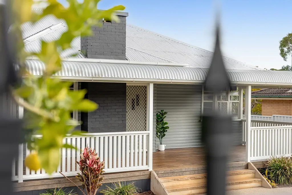 16 Ipswich Street, East Toowoomba, QLD 4350