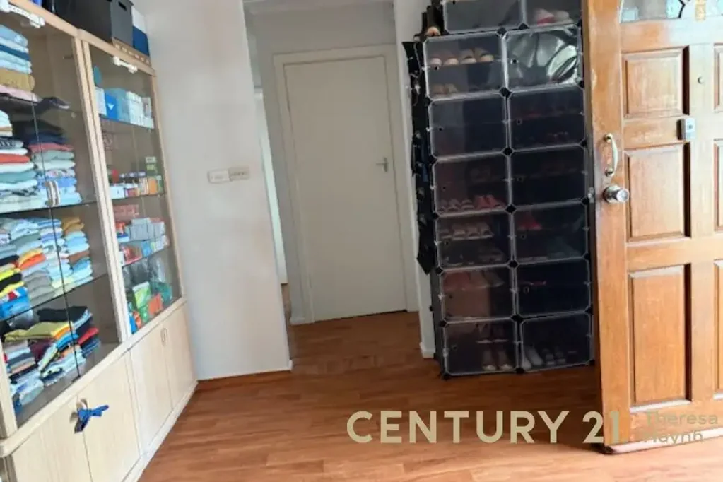 Springvale 3房 宽绰卧室套间 露台双享 近Springvale商圈 优交通配套 Quiet Location within easy reach of Springvale CBD