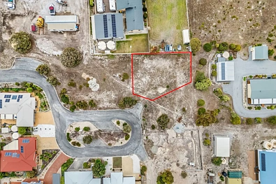 Coffin Bay  Corner Block, Prime Position